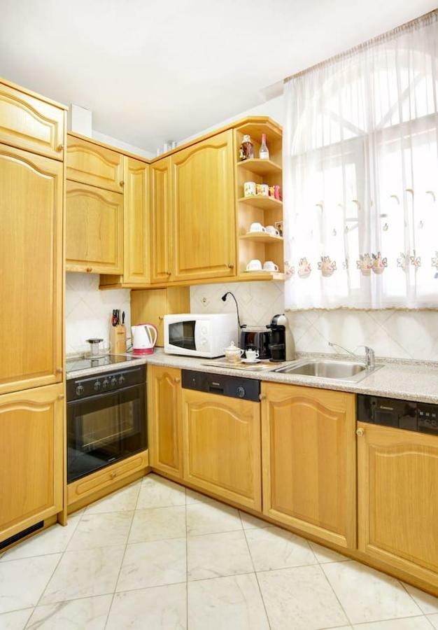 Aristocratic, Elegant, Designer Top Central Apartment София Экстерьер фото